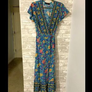 Women’s Zesica floral Long Wrap Dress size M